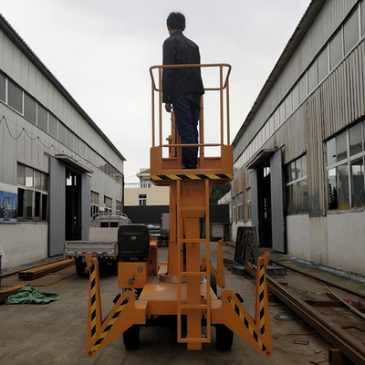 12米曲臂升降機 平武縣的高空舉升機制造與技術(shù)創(chuàng)新